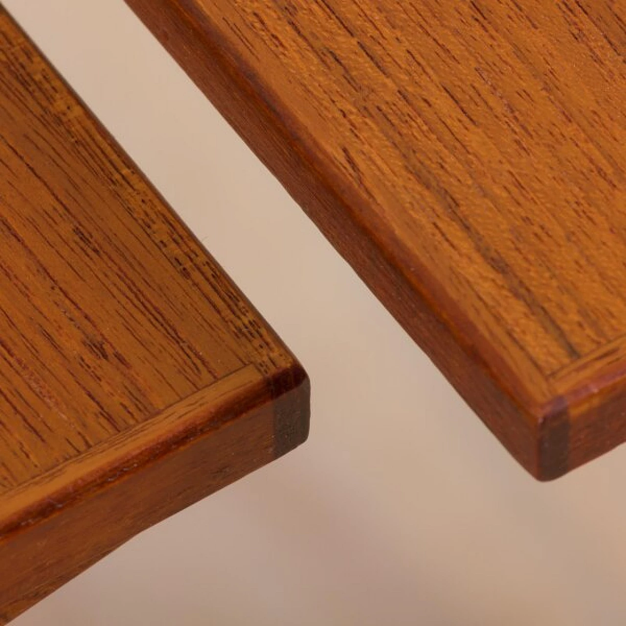 3 Tavolini danesi in teak nello stile di J. Andersen CFC, anni '60 8