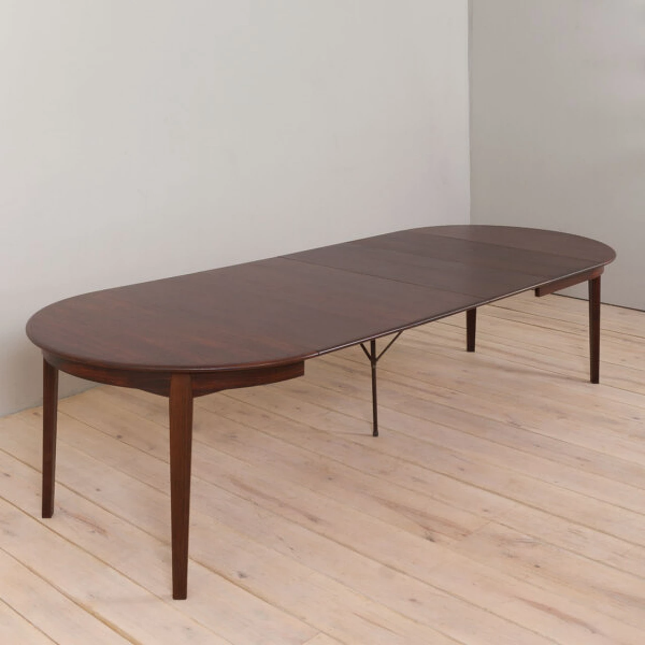 Extending dining table in rosewood by Henning Knaernulf for Sorø Stolefabrik, 1960s 3