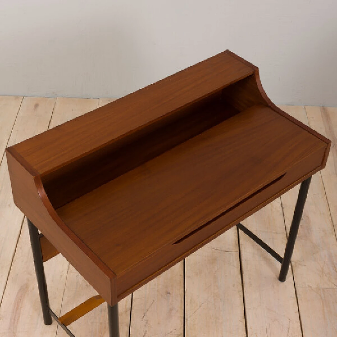 Teak desk with concealed dressing table, 1970s 13