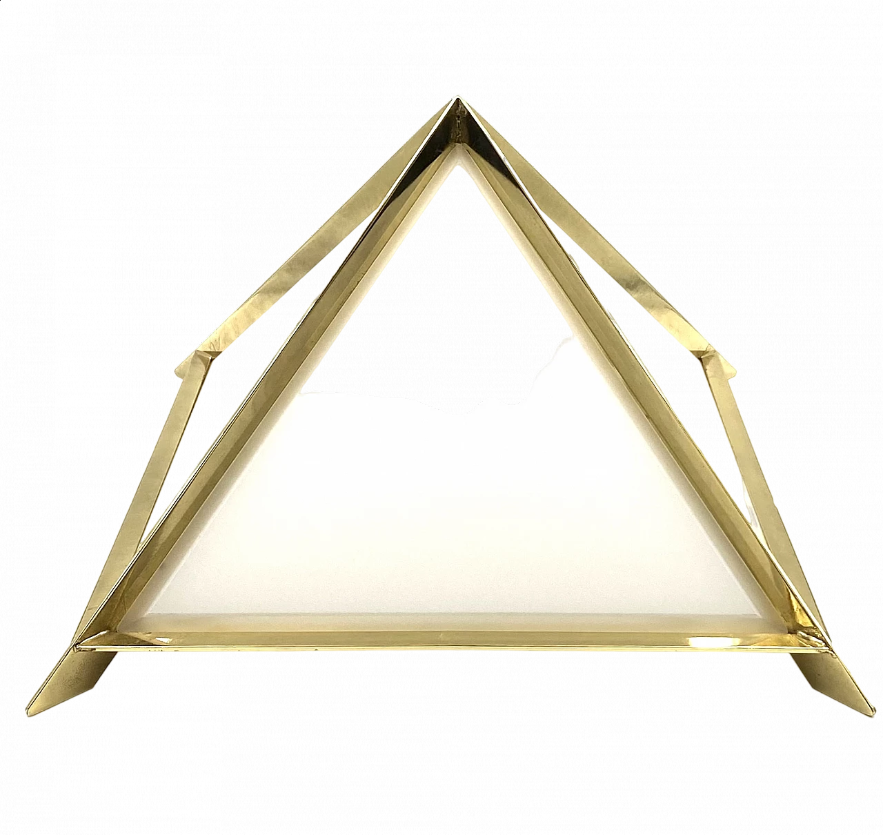 Lampada da tavolo piramidale in ottone e vetro di Christos, anni '70 24