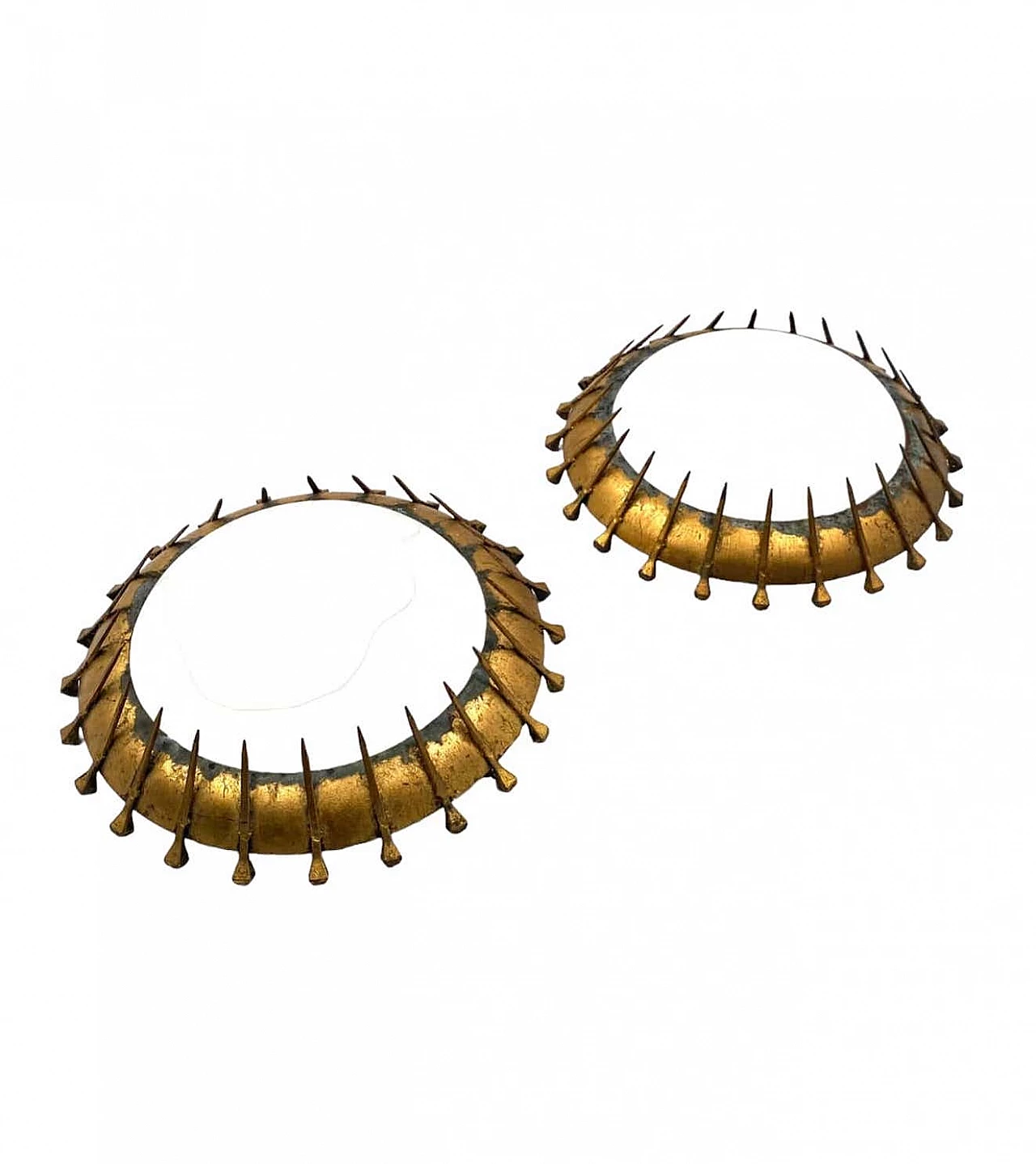 Pair of brutalist wall sconces in gilded metal and curved glass, 1960s 2