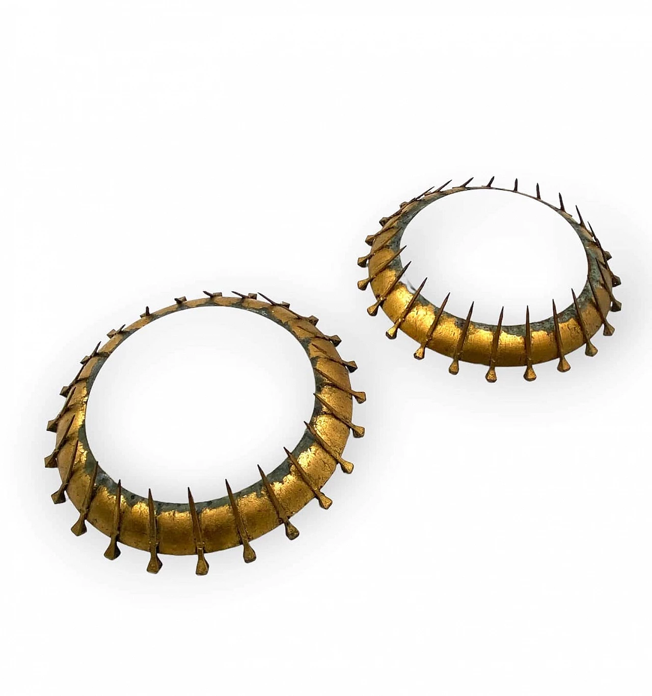 Pair of brutalist wall sconces in gilded metal and curved glass, 1960s 5