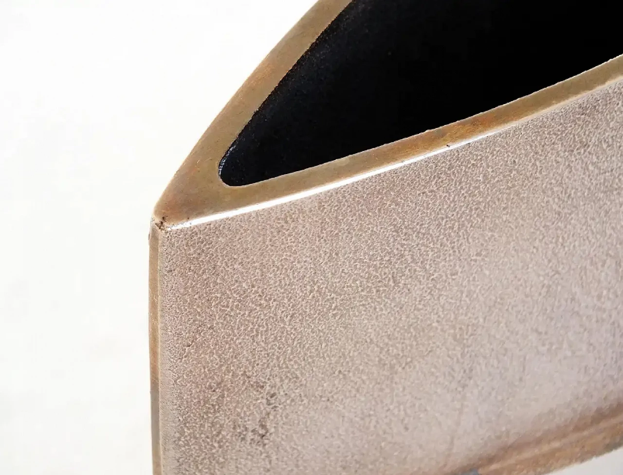 Esa Fedrigolli sand-coloured bronze abstract art vase by Esart, 1980s 8