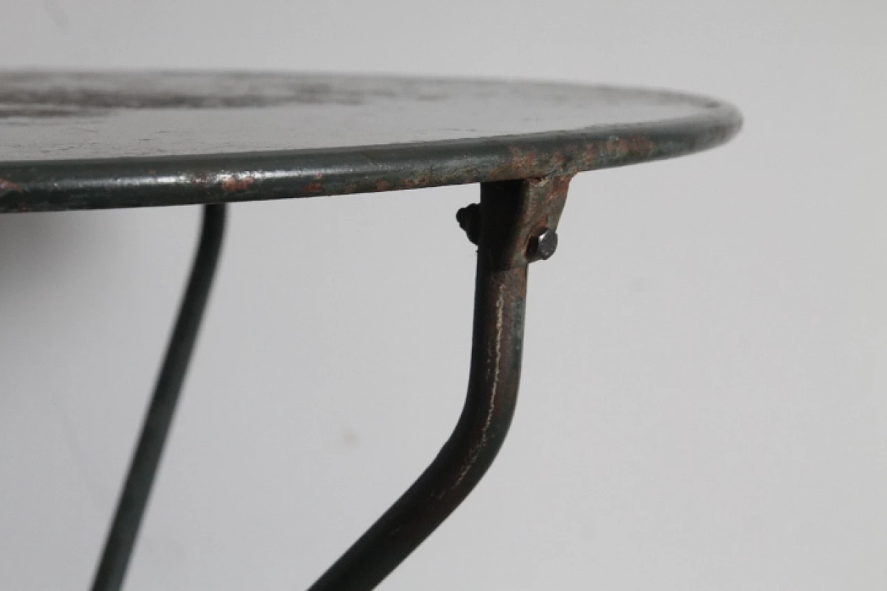 Tavolo rotondo da esterno in ferro laccato verde, '800 10