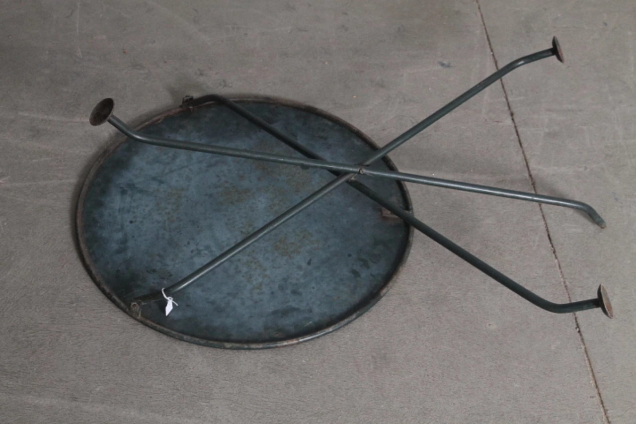 Tavolo rotondo da esterno in ferro laccato verde, '800 11