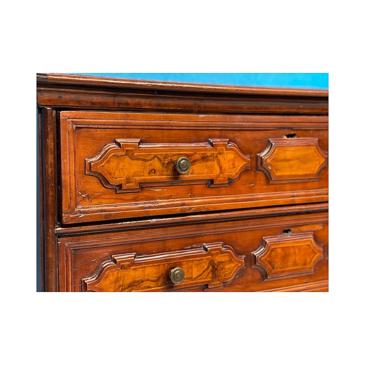 Lombardy chest of drawers in cherry wood, late 18th century 5