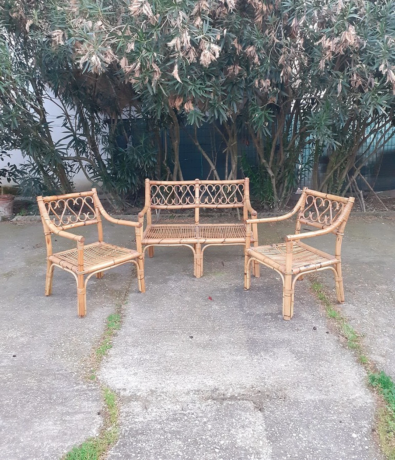 Bamboo sofa and pair of armchairs, 1970s 1