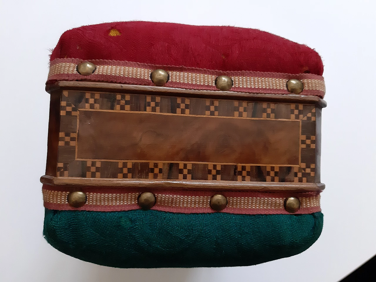 Inlaid wood and fabric sewing box, 19th century 7