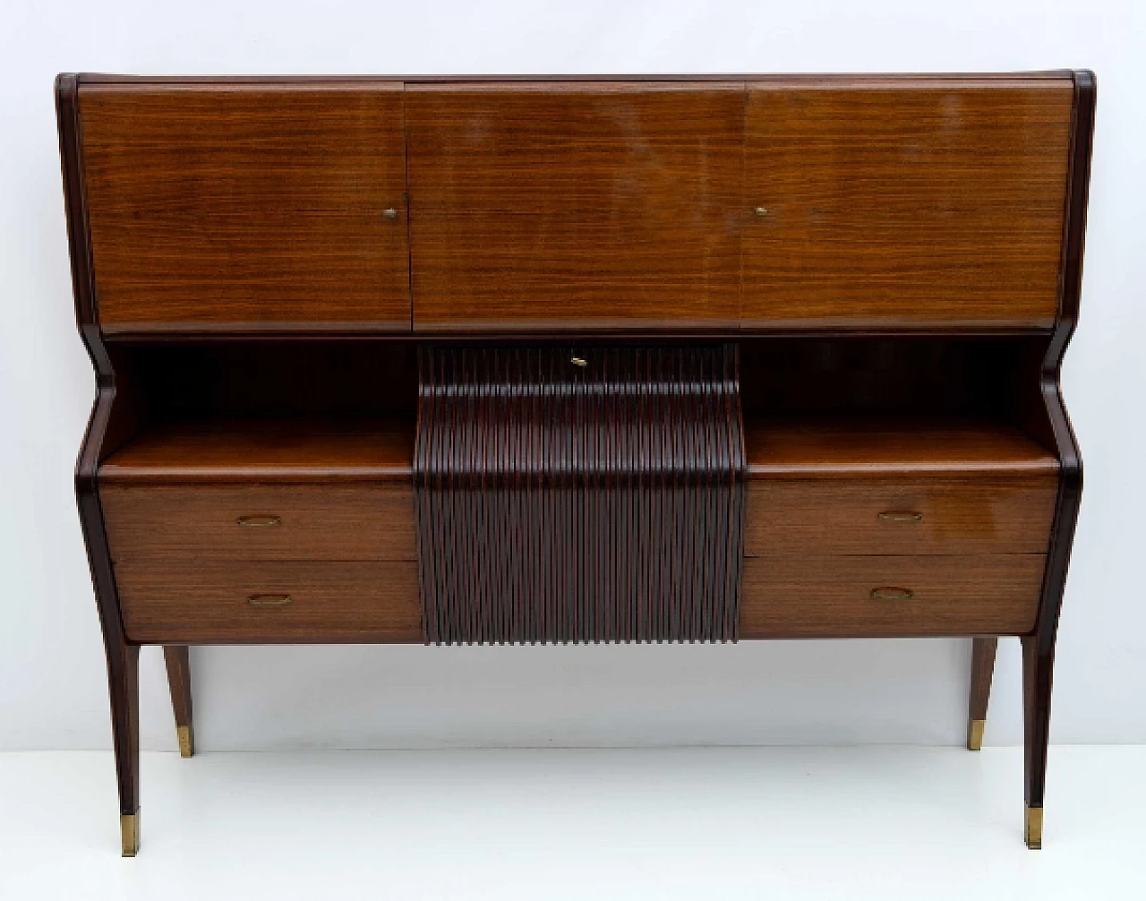 Walnut sideboard by Osvaldo Borsani for Arredamenti Borsani Varedo, 1950s 2