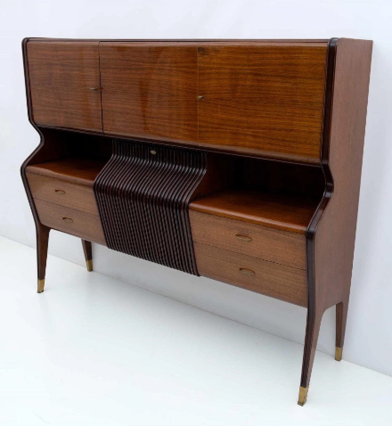 Walnut sideboard by Osvaldo Borsani for Arredamenti Borsani Varedo, 1950s 3