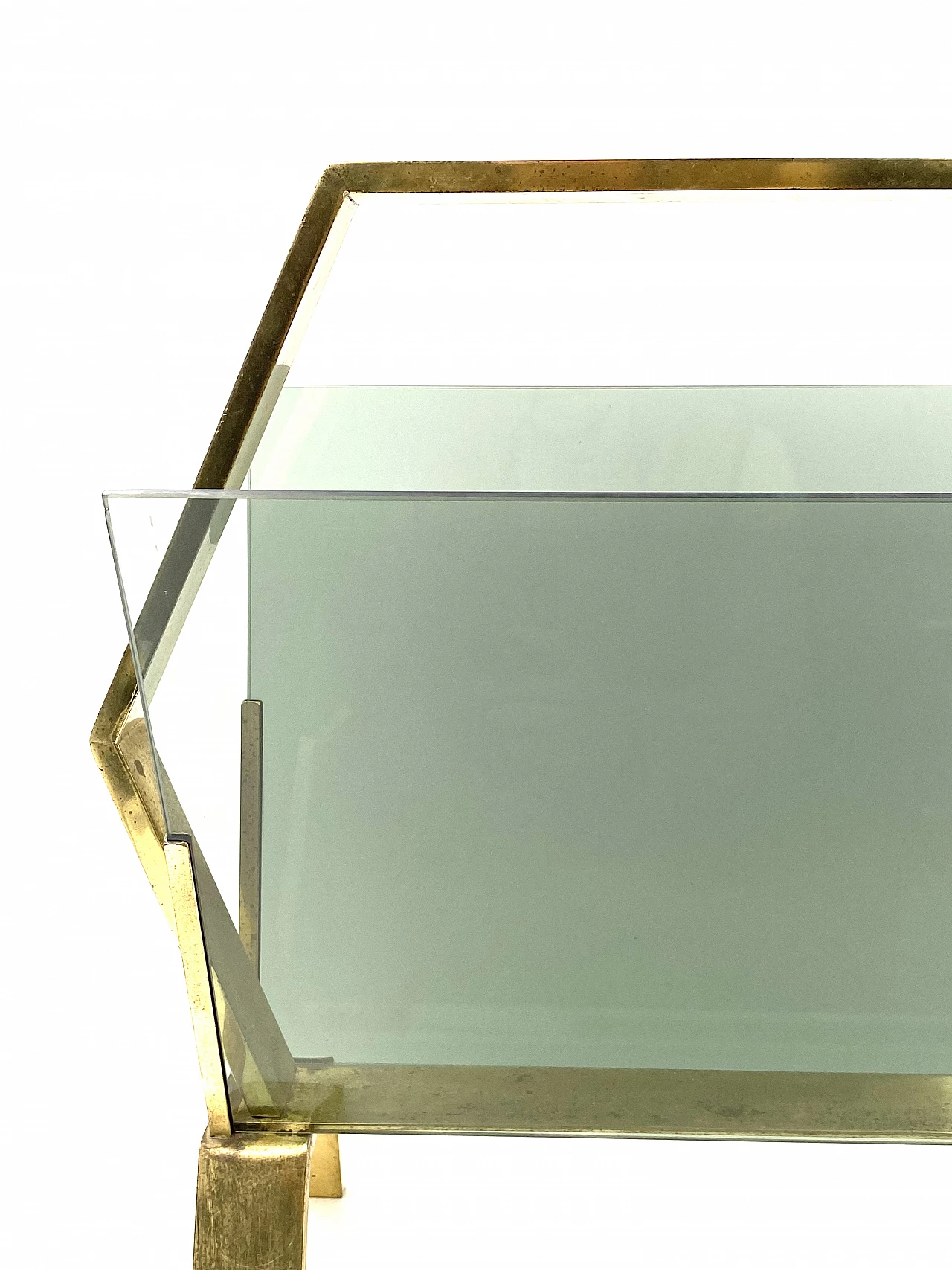 Brass and smoked glass magazine rack, 1970s 12