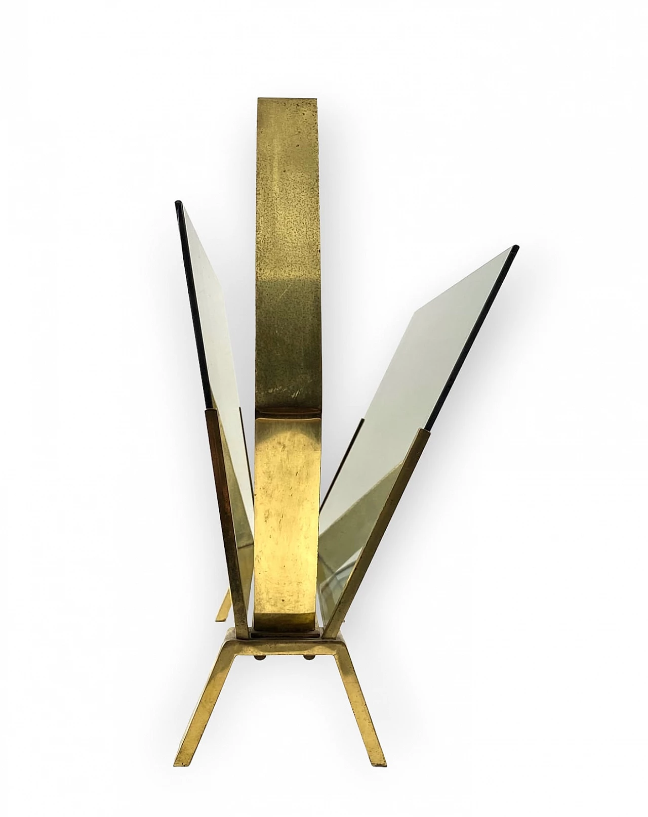 Brass and smoked glass magazine rack, 1970s 17