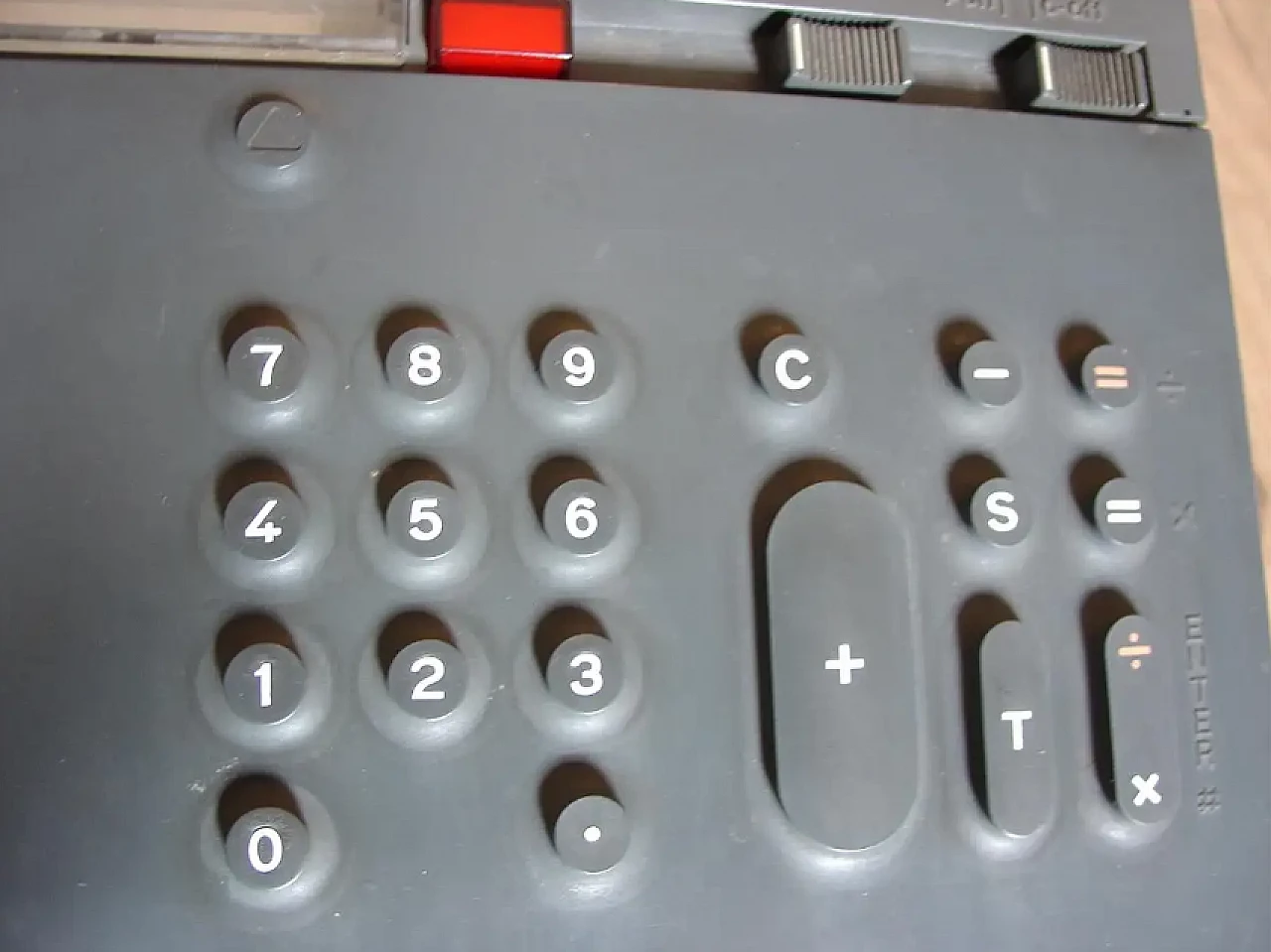 Olivetti Divisumma 28 calculator by Mario Bellini, 1970s 6