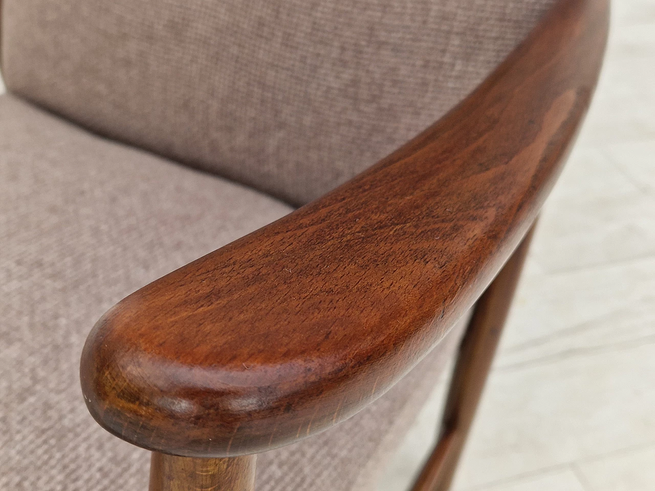 Poltrona svedese rivestita in lana con bottoni in pelle, anni '60 12