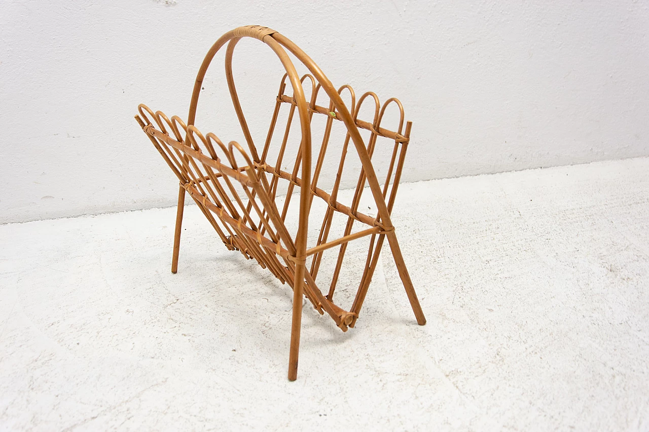 Rattan magazine rack by Jan Kalous for Úluv, 1960s 4