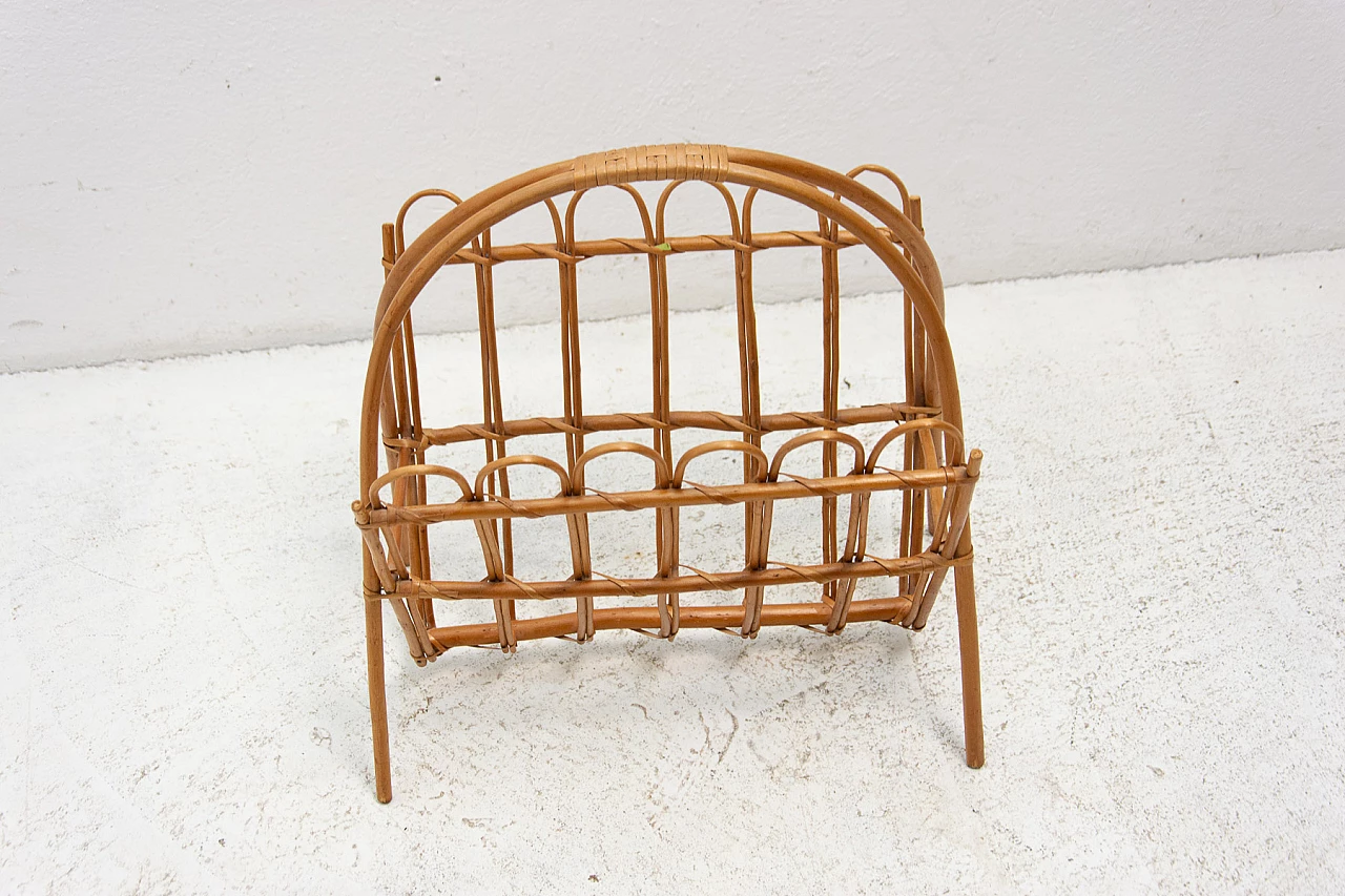 Rattan magazine rack by Jan Kalous for Úluv, 1960s 8