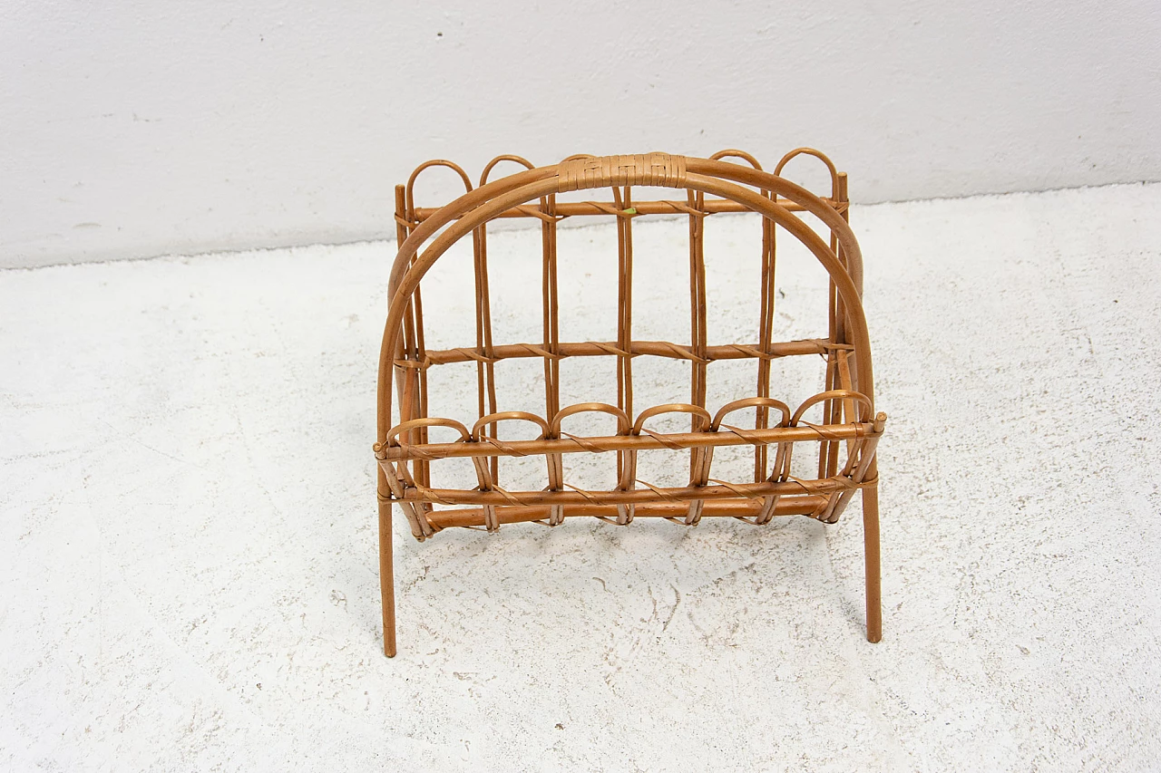 Rattan magazine rack by Jan Kalous for Úluv, 1960s 9