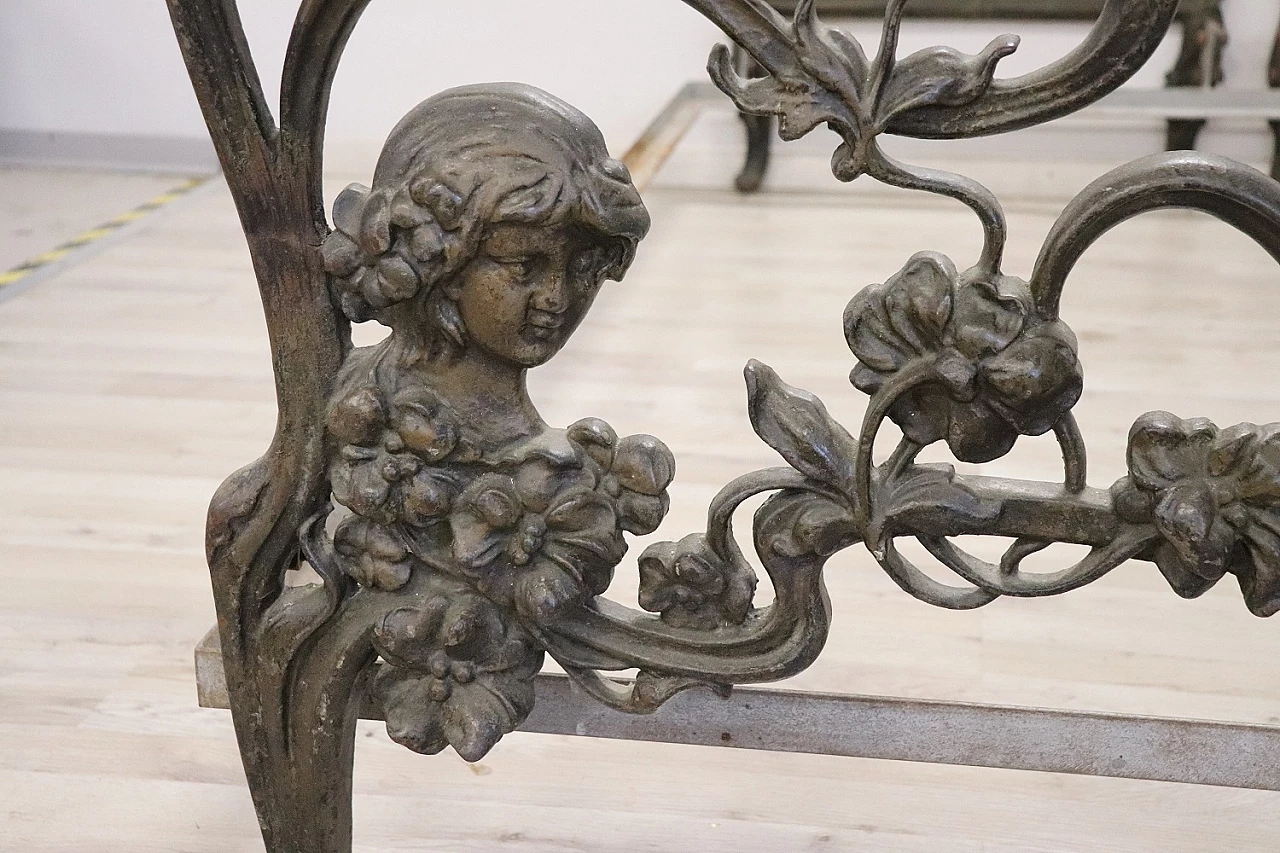 Hand-forged cast iron Art Nouveau double bed, late 19th century 4