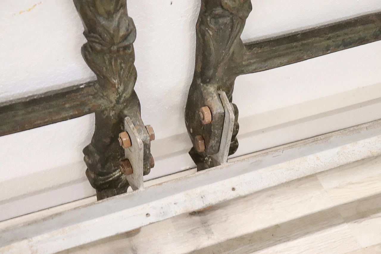 Letto matrimoniale Liberty in ghisa forgiata a mano, fine '800 12