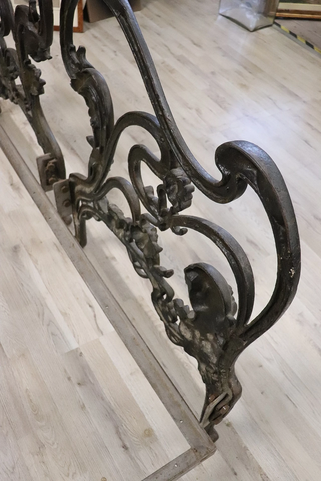 Hand-forged cast iron Art Nouveau double bed, late 19th century 14