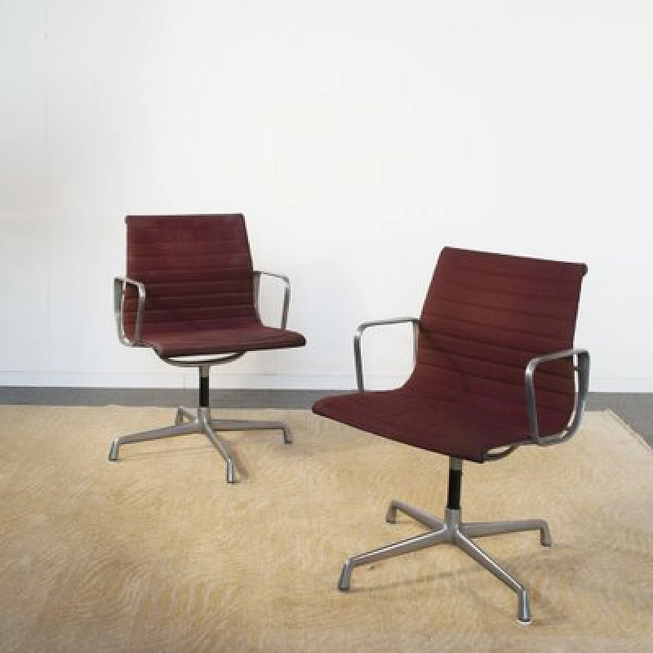 Coppia di poltrone di Charles & Ray Eames per Herman Miller, anni '70 1