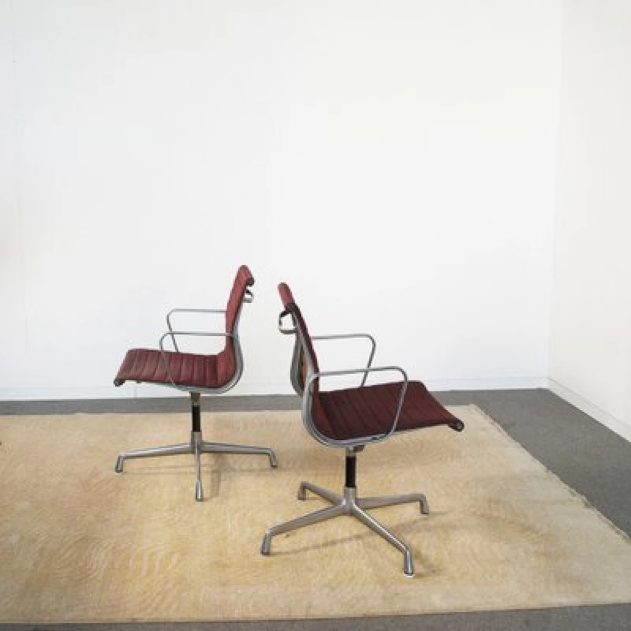 Coppia di poltrone di Charles & Ray Eames per Herman Miller, anni '70 4