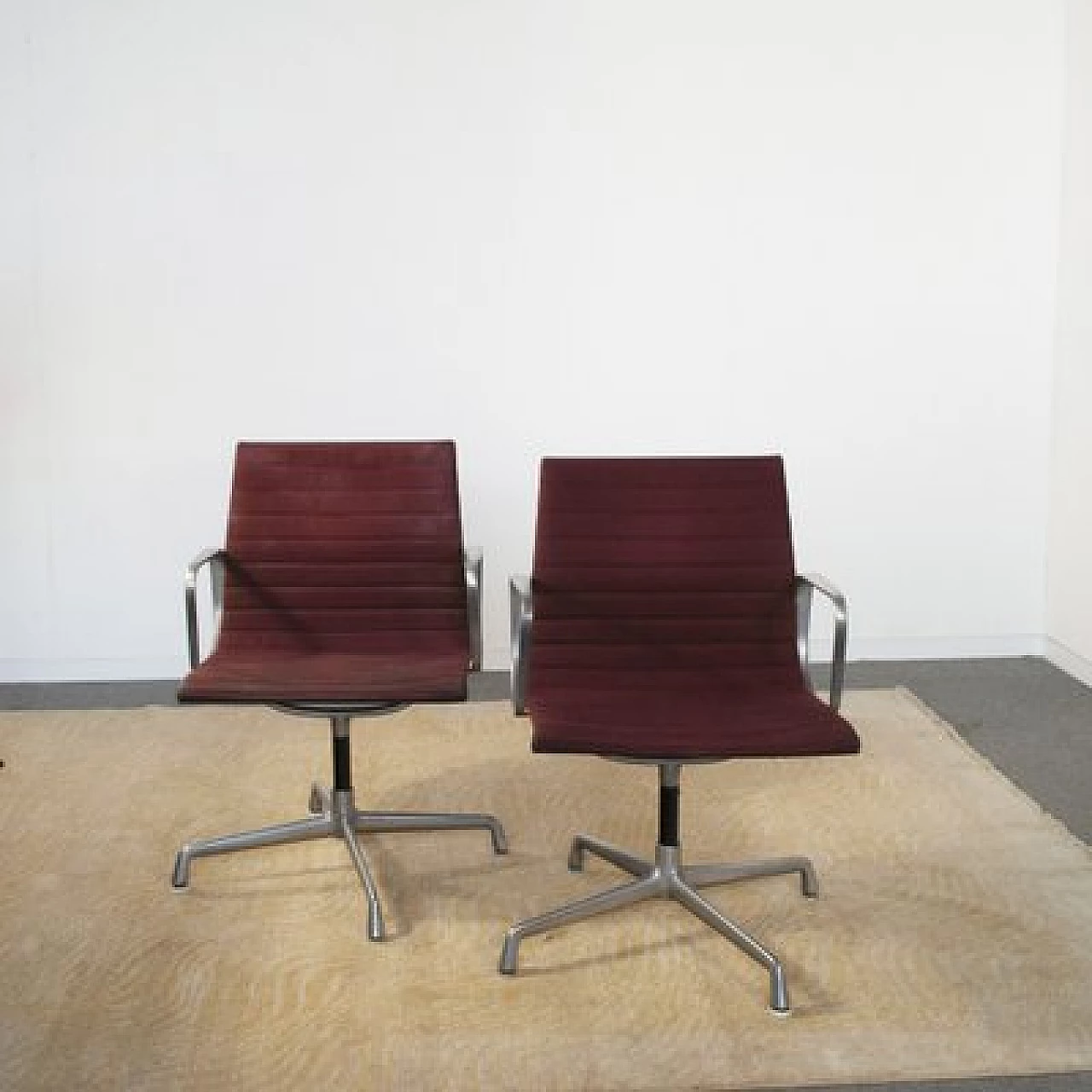 Coppia di poltrone di Charles & Ray Eames per Herman Miller, anni '70 7