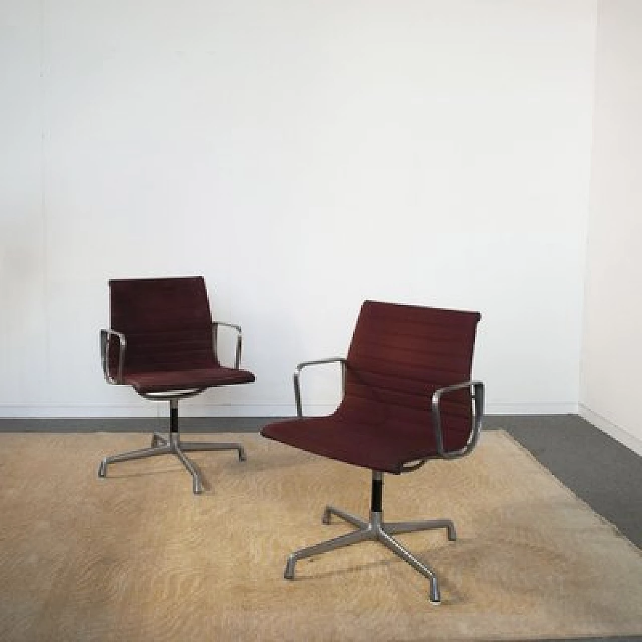 Pair of armchairs by Charles & Ray Eames for Herman Miller, 1970s 9