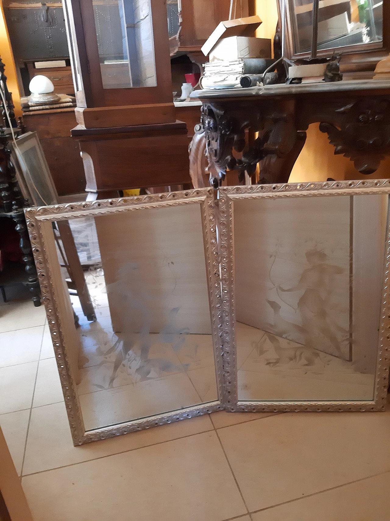 Coppia di specchi con incisione di cacciatrice, anni '30 1