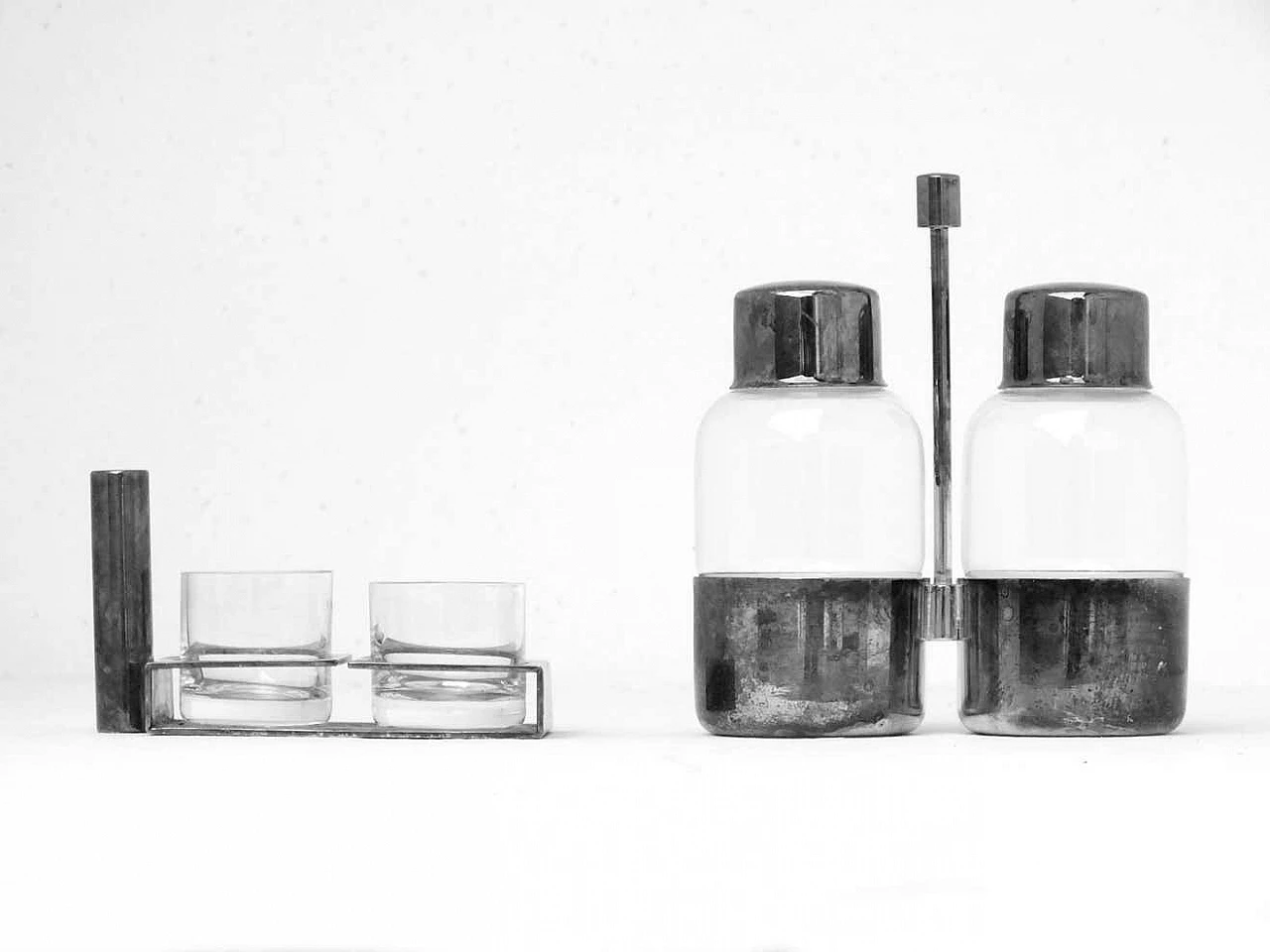 Pair of Io e Te liqueur glasses and salt shaker by Seguso, 1930s 1