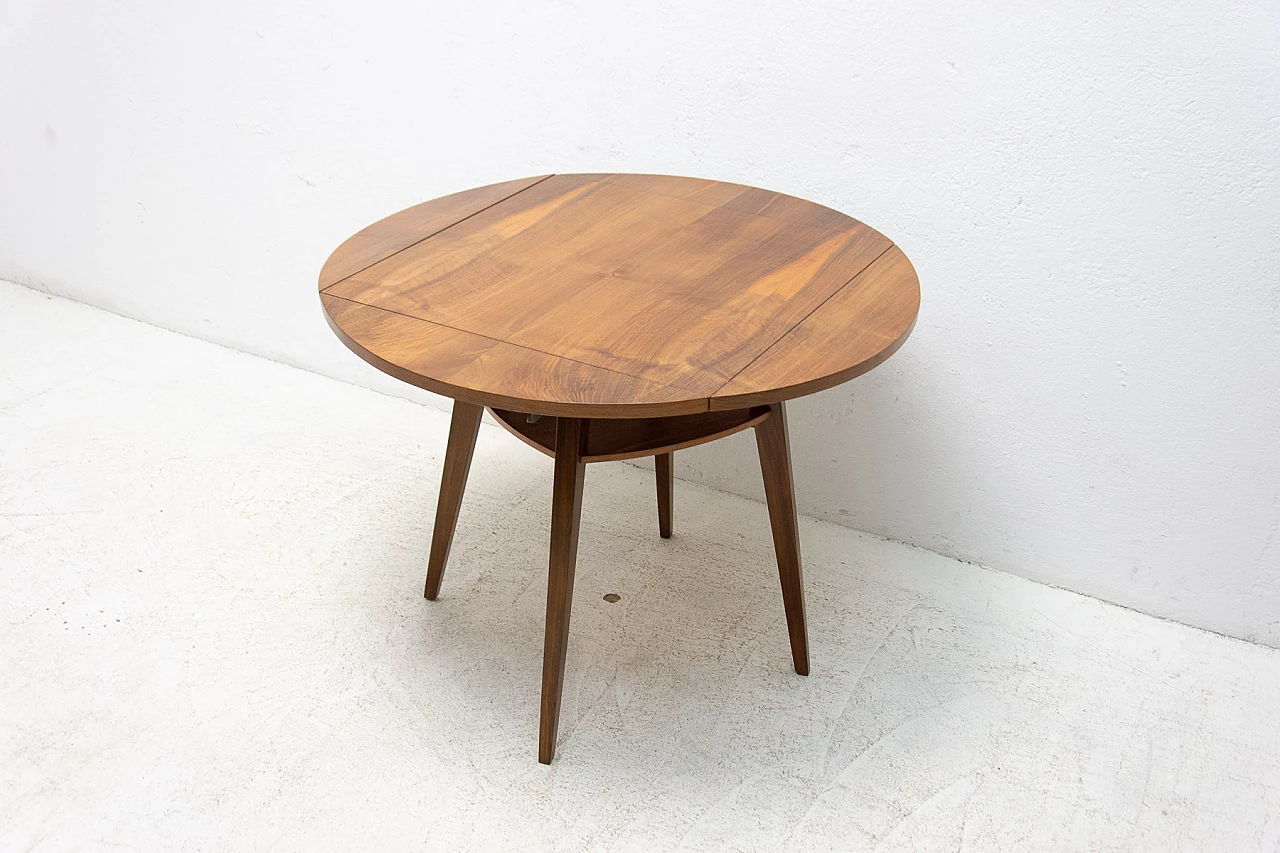 Folding walnut coffee table, 1950s 3