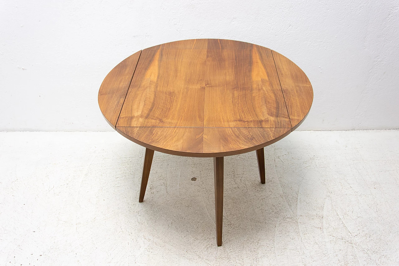 Folding walnut coffee table, 1950s 7