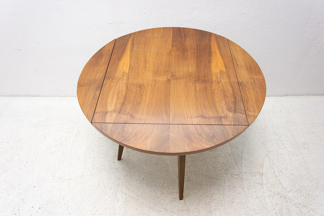 Folding walnut coffee table, 1950s 8