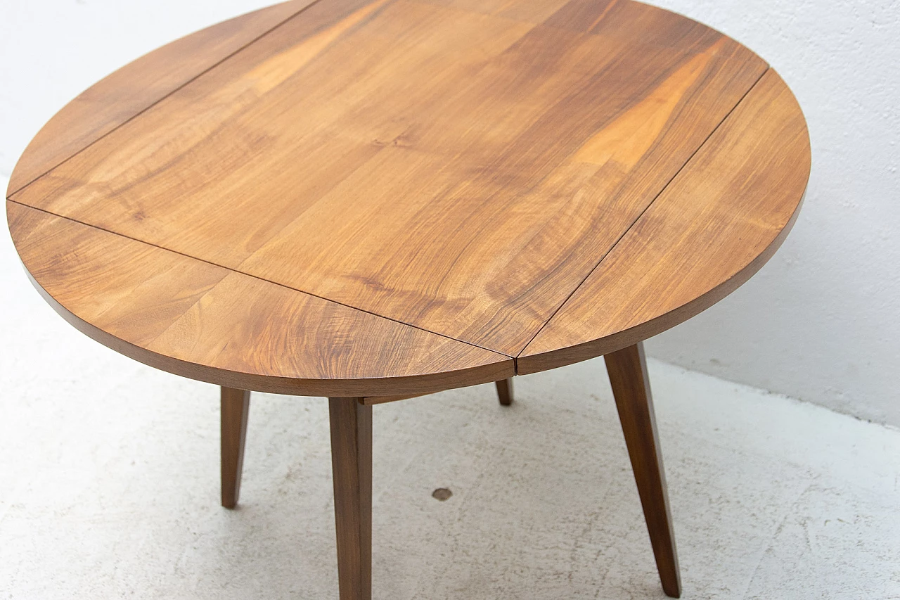 Folding walnut coffee table, 1950s 11