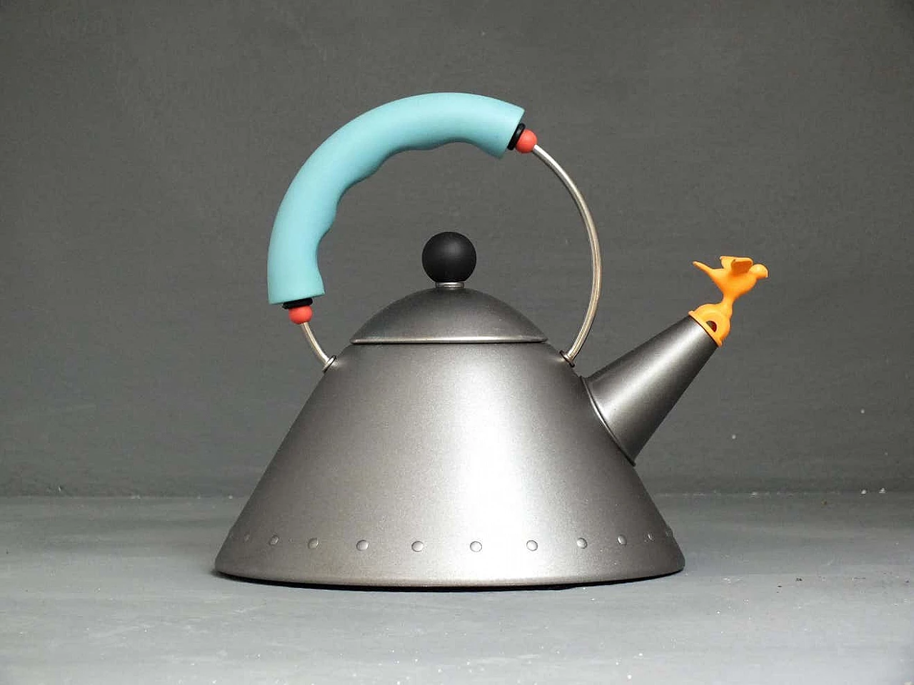 Kettle by Michael Graves for Alessi, 1985 2