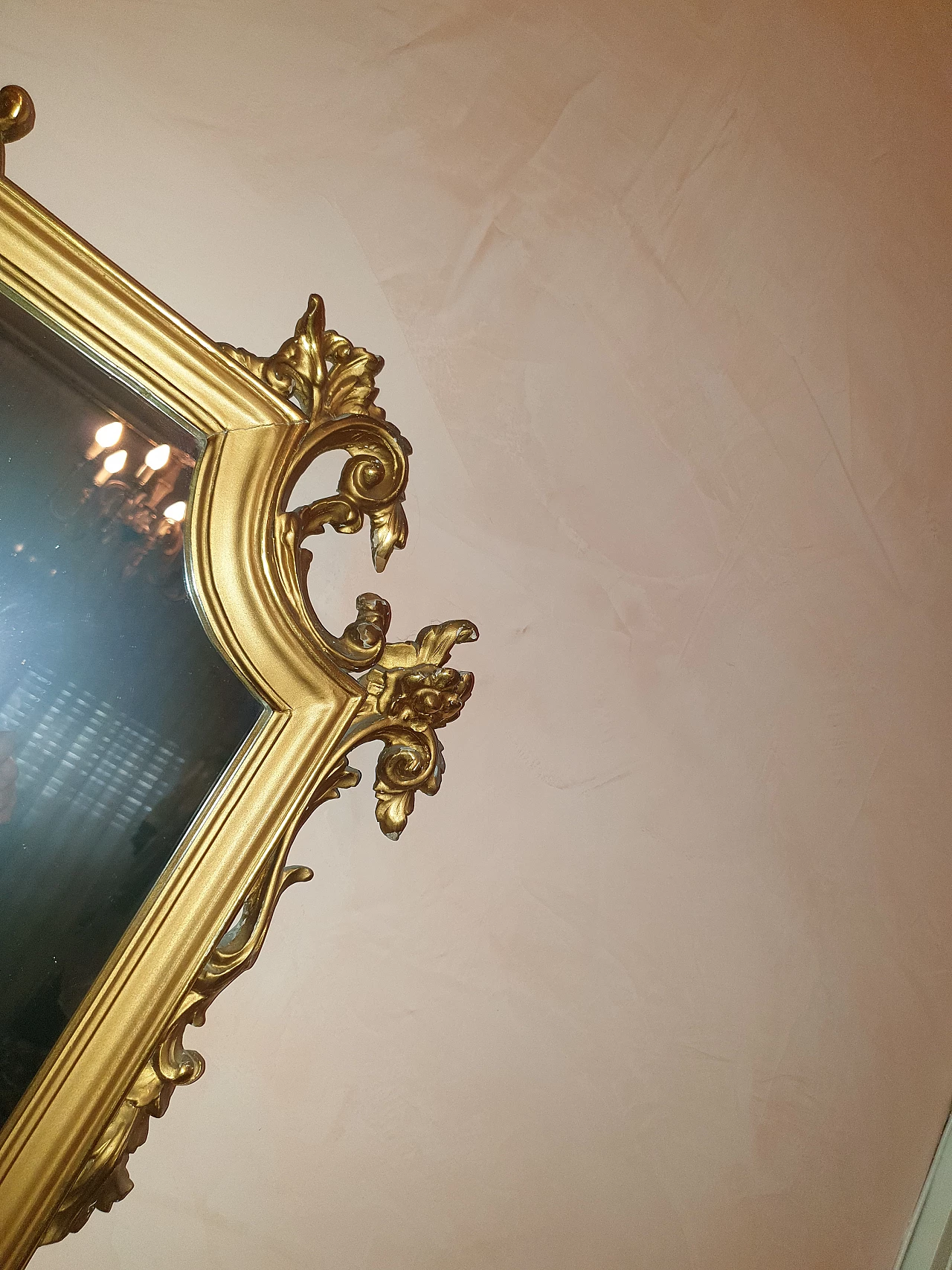 Mirror with gilded and carved wood frame, 1960s 3