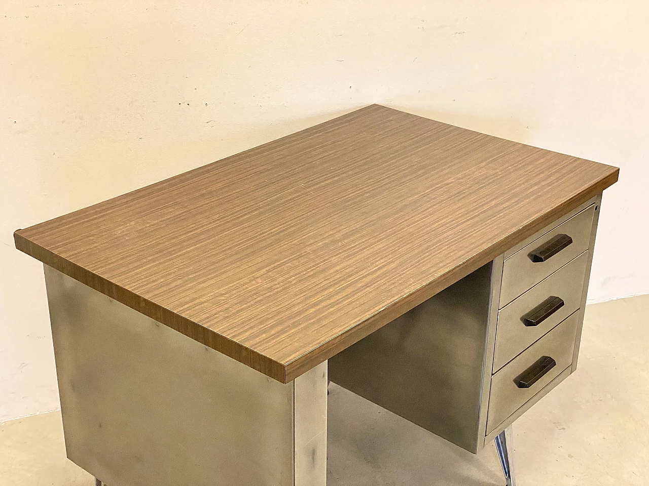 Steel and iron desk with formica top, 1970s 5