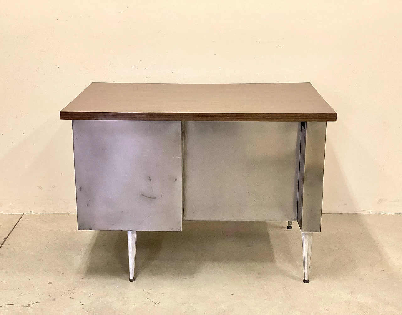 Steel and iron desk with formica top, 1970s 8