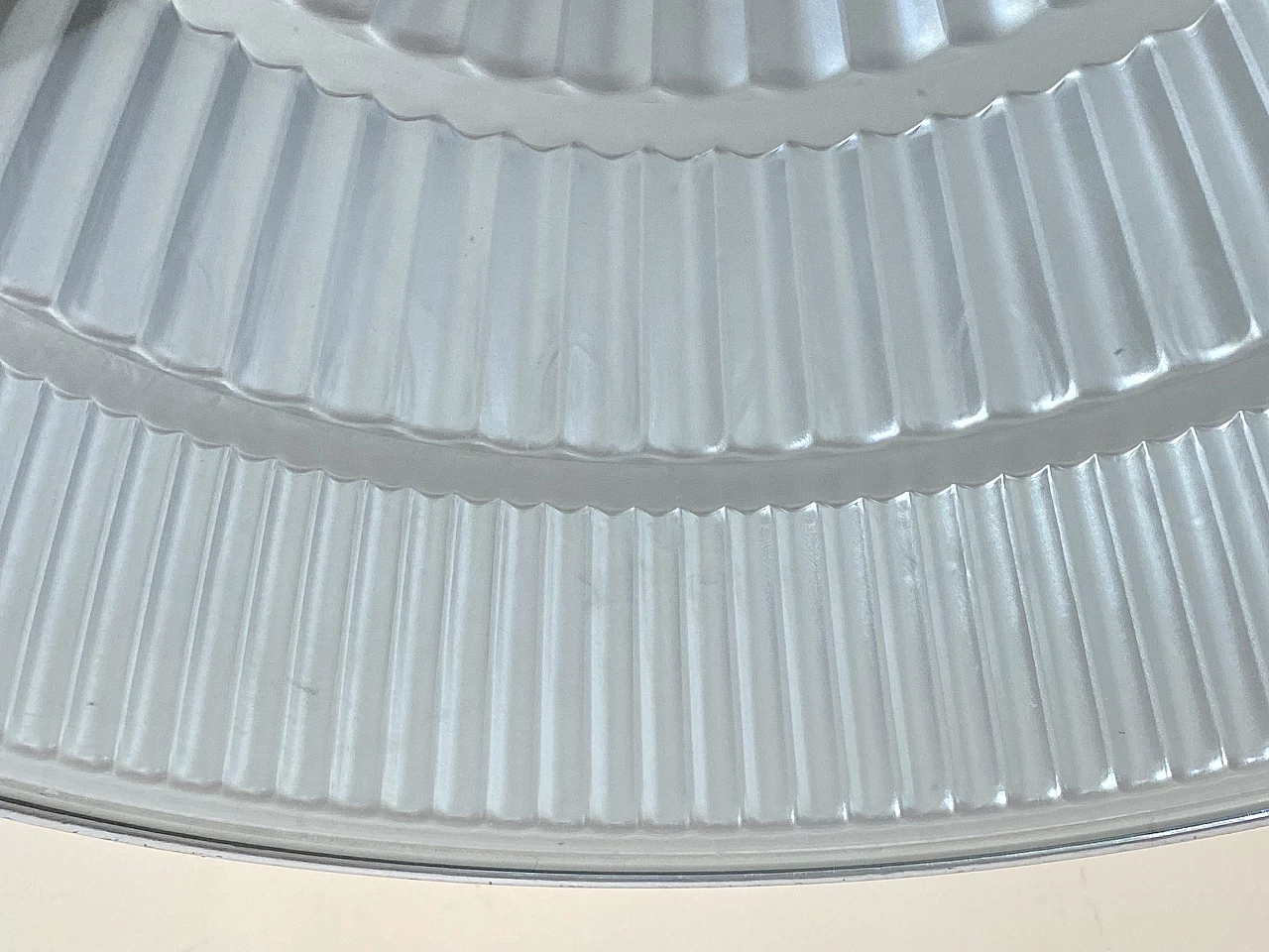 Lampada industriale in alluminio e vetro, anni '90 4