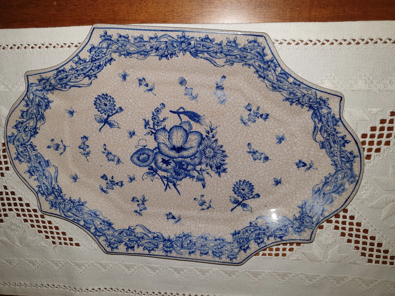 Antiqued ceramic tray by Royal Family, 1970s 1