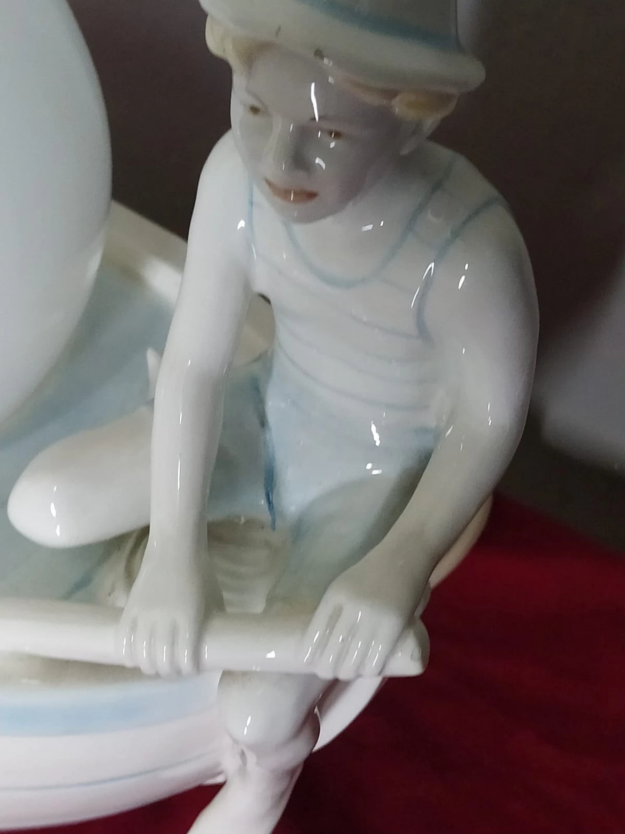 Lampada da tavolo in porcellana policromata con gondoliere, anni '50 5