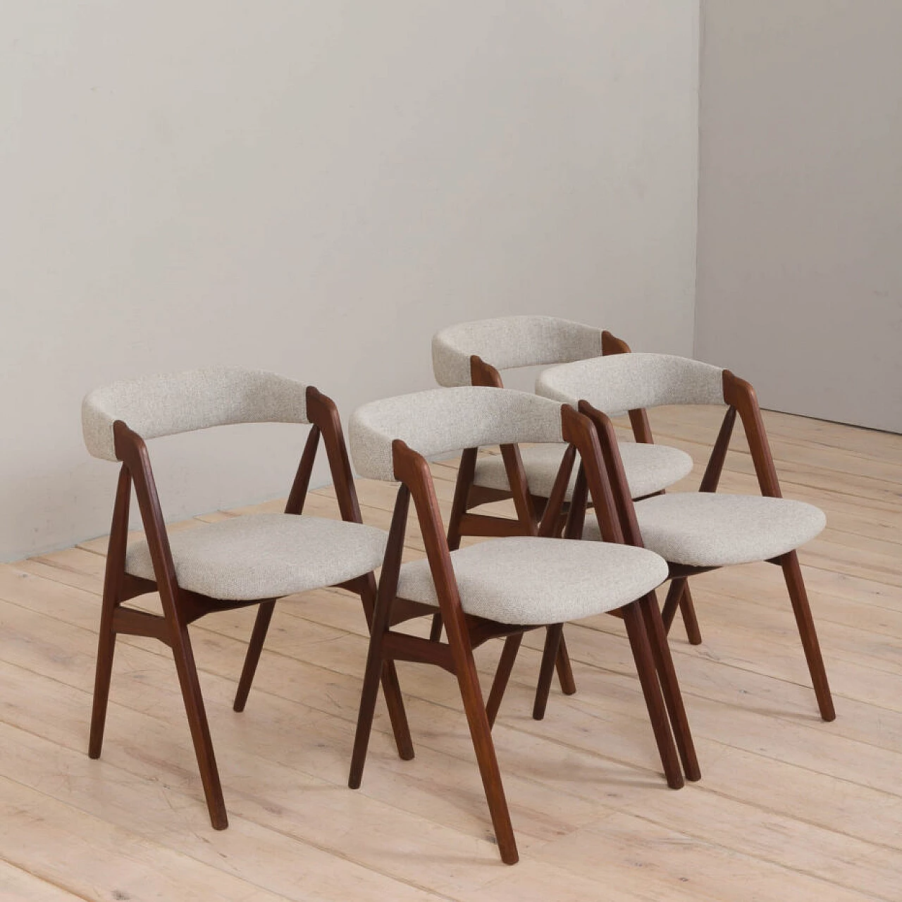4 Teak and beige wool chairs by Thomas Harlev for Farstrup Møbler, 1950s 2