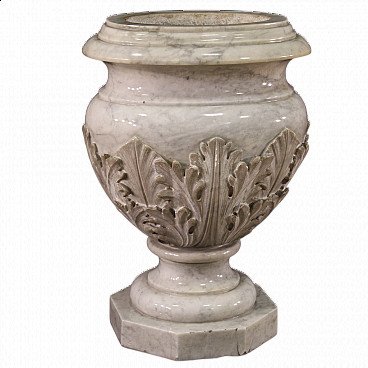 Carved and chiseled marble vase, second half of the 19th century