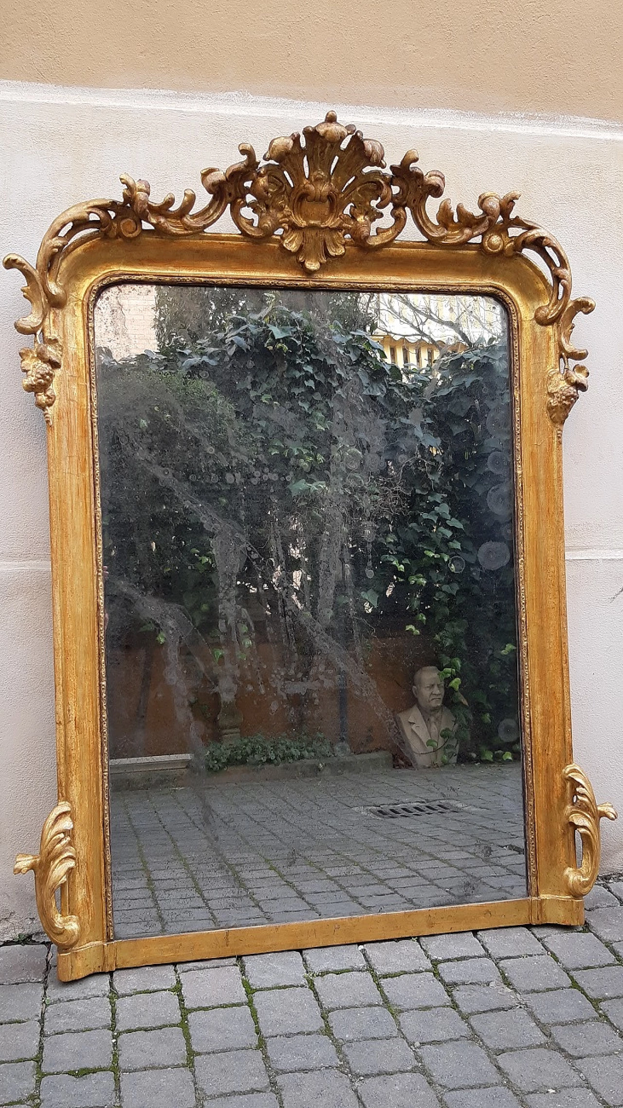 Gilded wooden mirror with floral motifs, first half of the 19th century 7