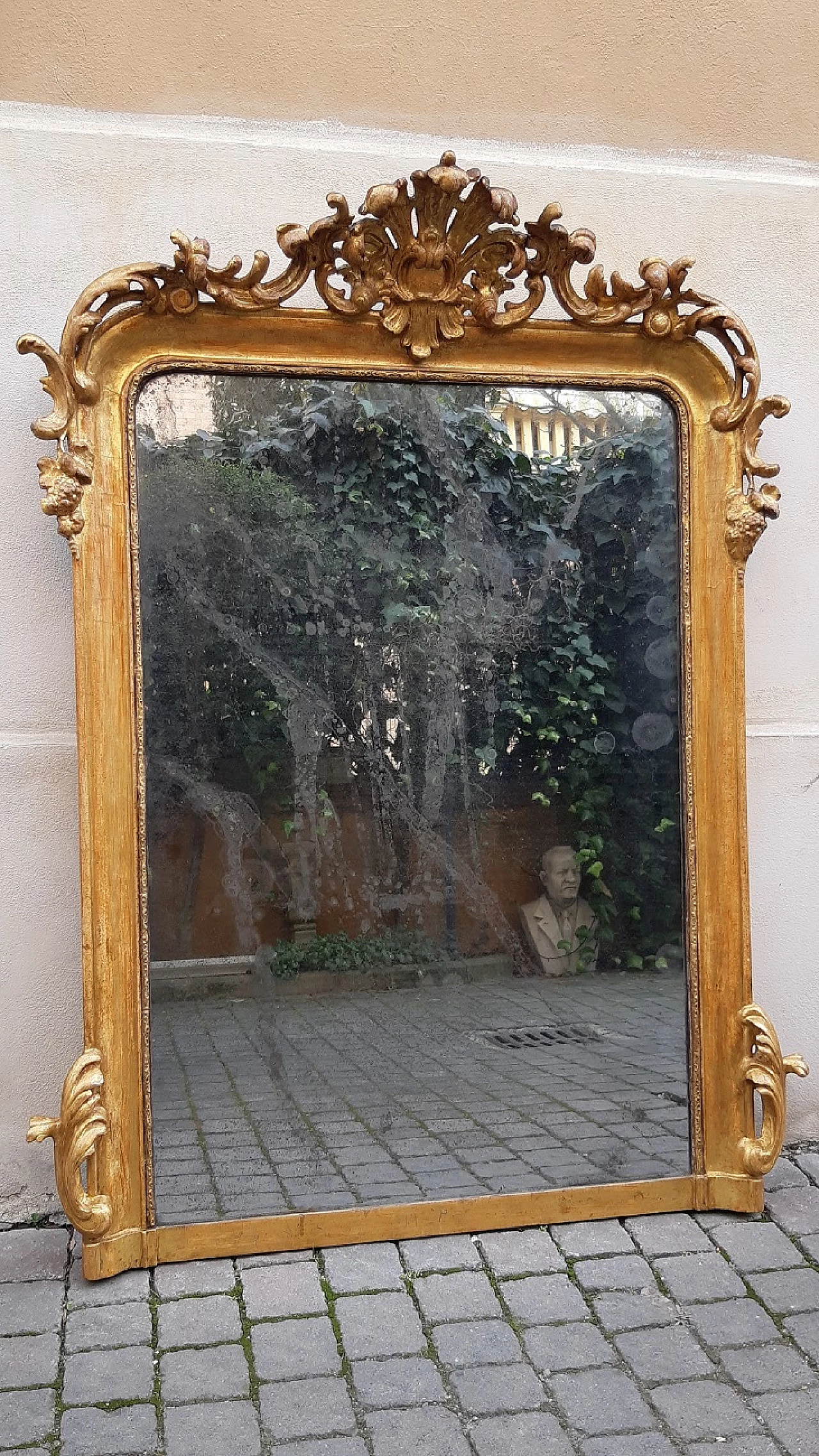 Gilded wooden mirror with floral motifs, first half of the 19th century 8
