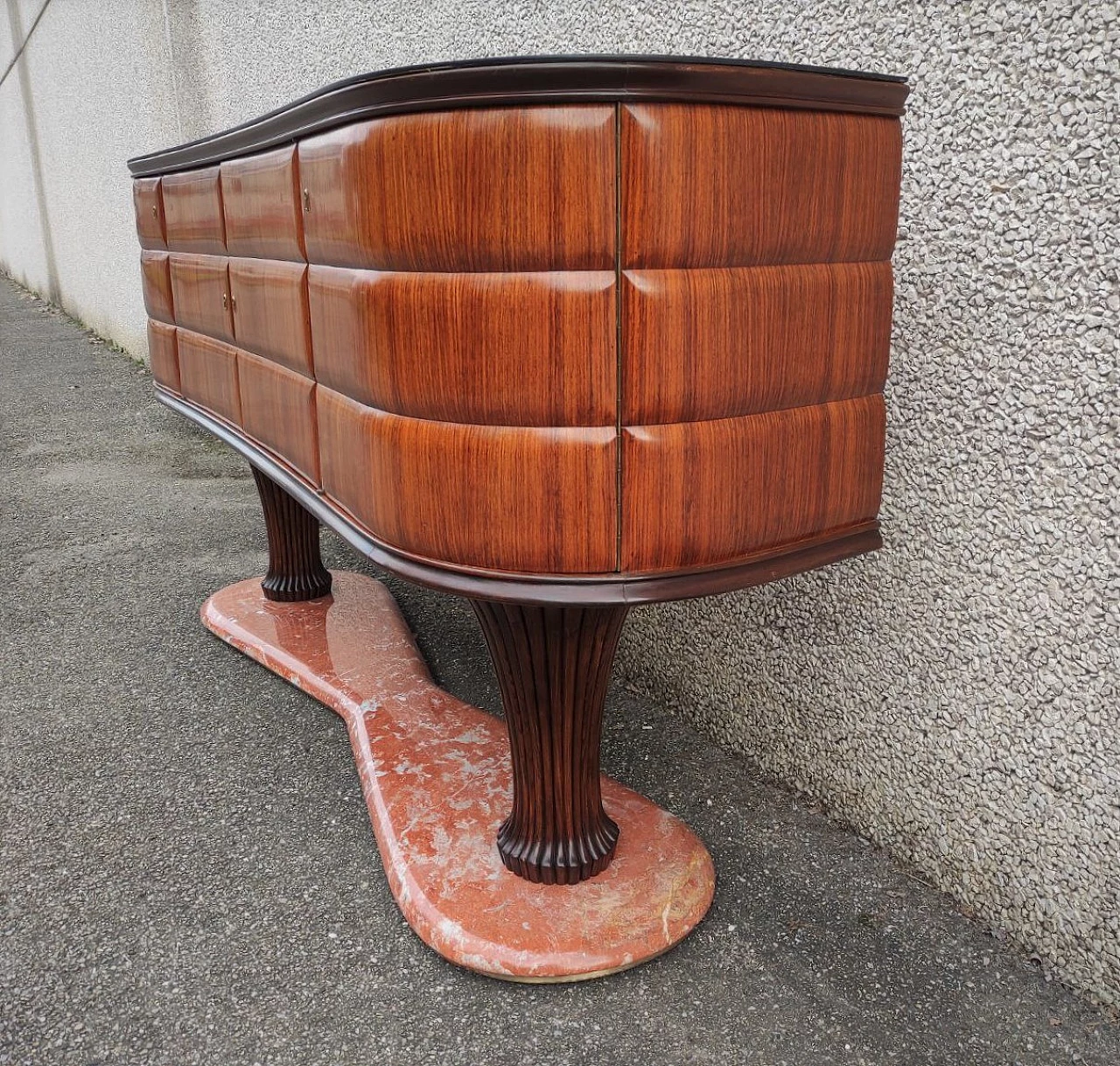 Credenza in legno con base in marmo rosso Francia di Vittorio Dassi, anni '50 7