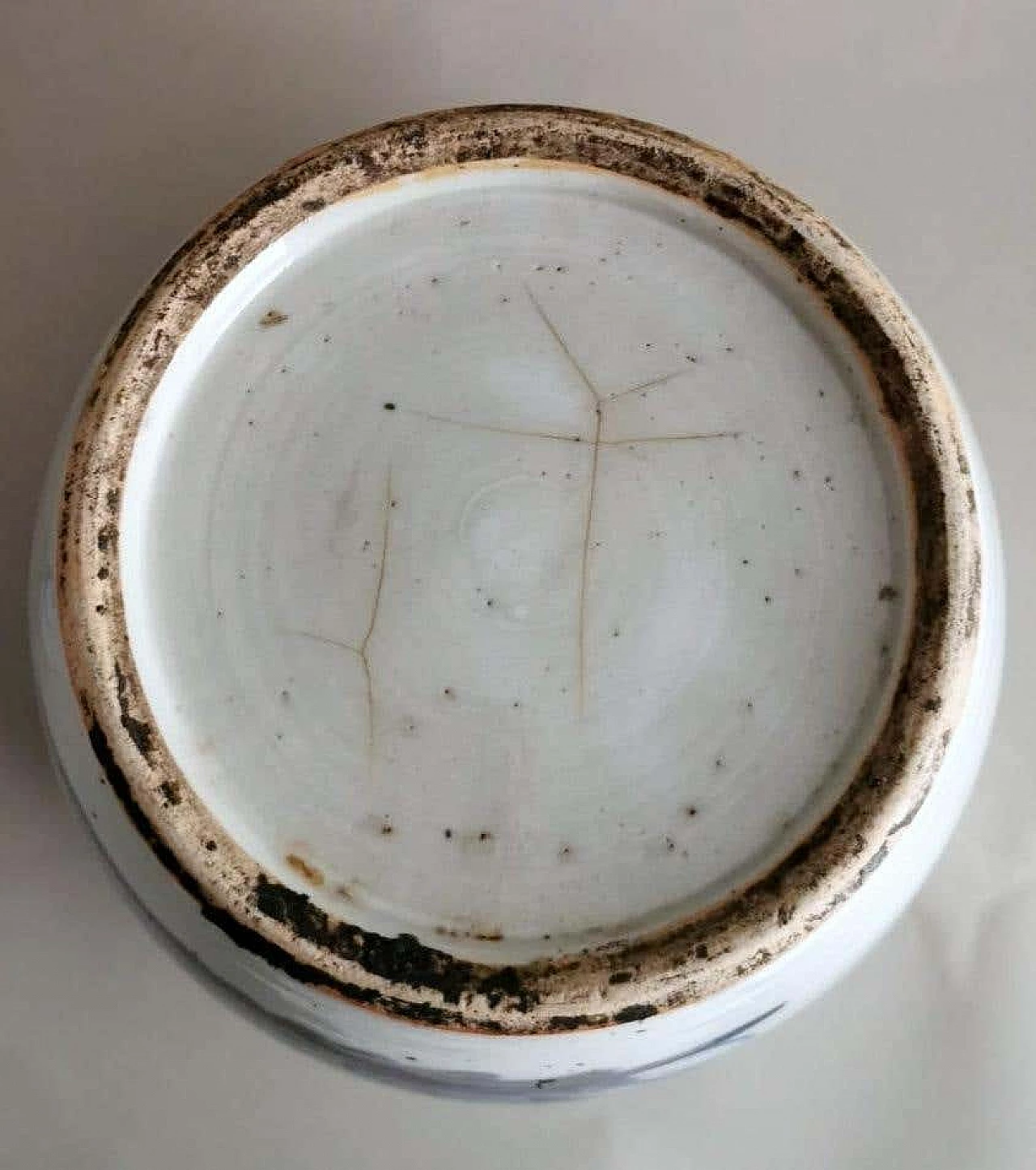 Chinese porcelain ginger jar with cobalt blue decoration and lid, late 19th century 14