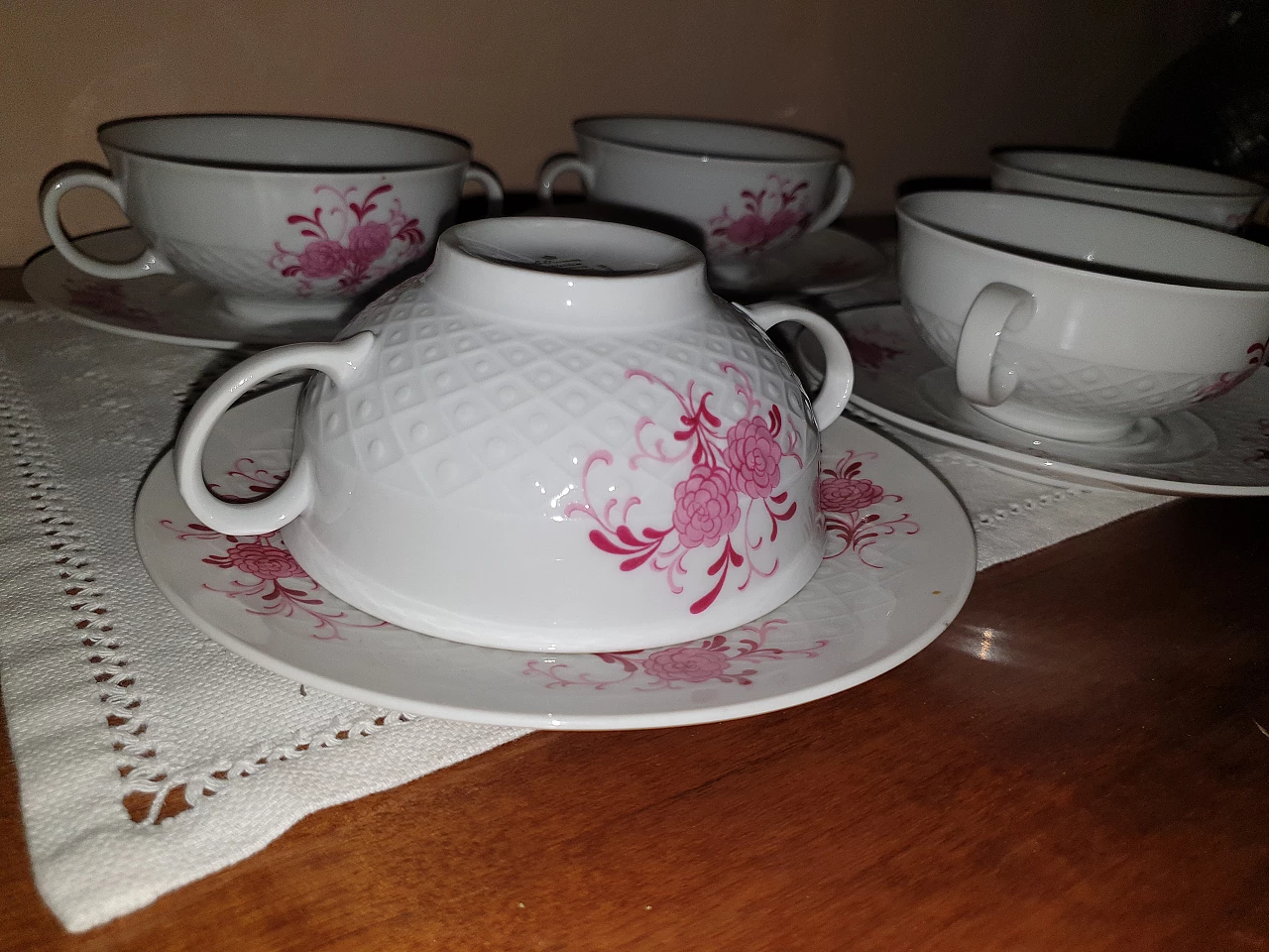 5 Soup cups with saucer by Seltmann Weiden Bavaria, 1970s 3