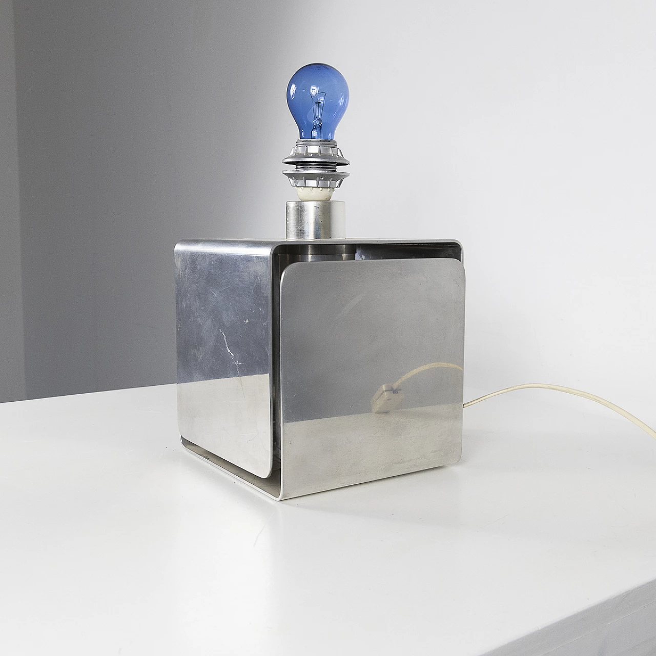 Aluminium table lamp, 1970s 3