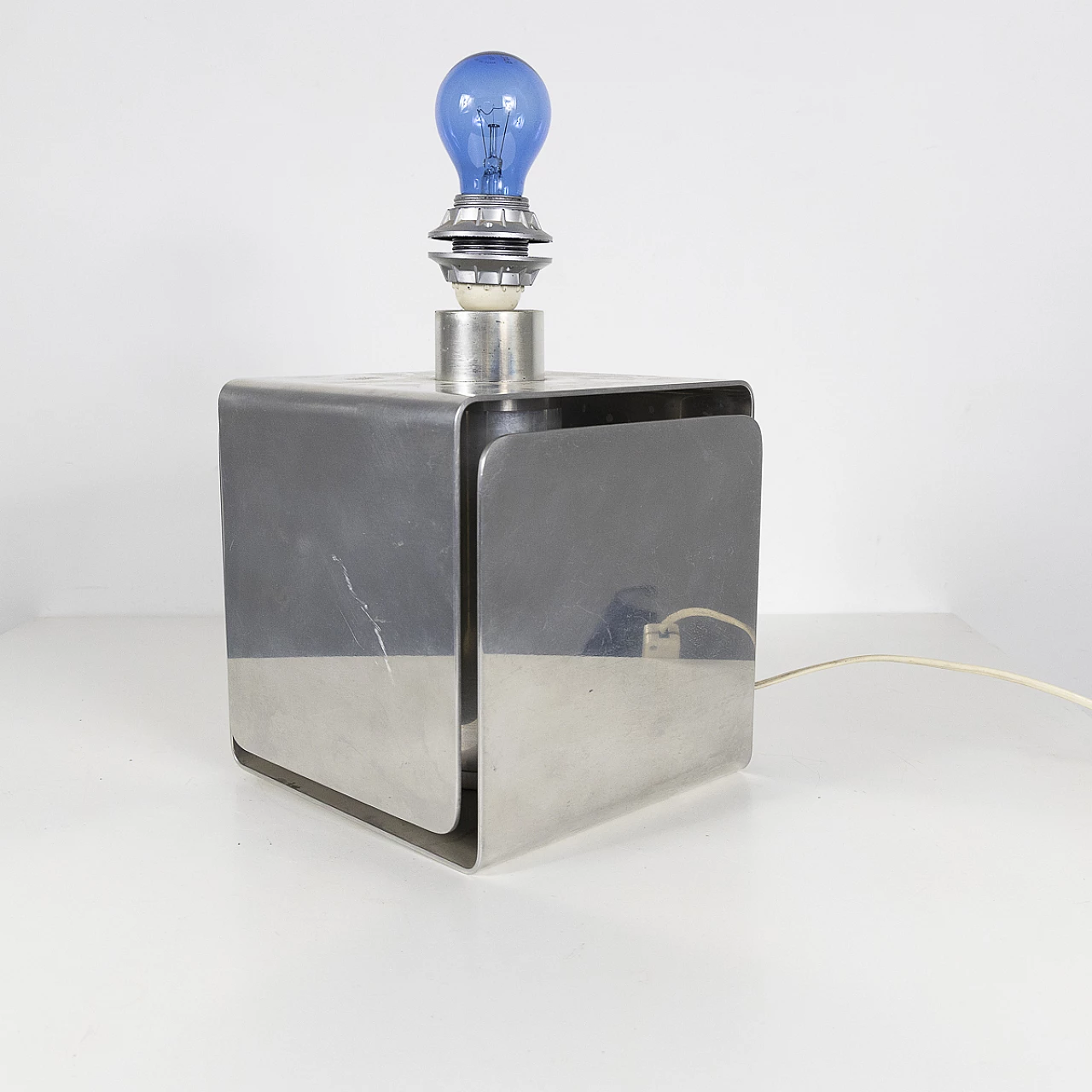 Aluminium table lamp, 1970s 5